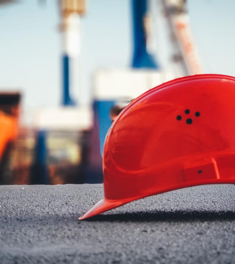 Labor & Employment Lawyers in Louisville, KY - hard hat at construction site